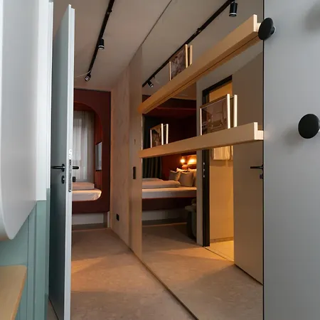 Cocoon Theresienwiese Otel 4*