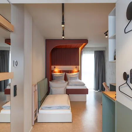 Cocoon Theresienwiese Hotel 4*