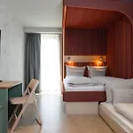 Отель Cocoon Theresienwiese Мюнхен