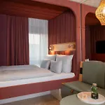 Cocoon Theresienwiese 4*