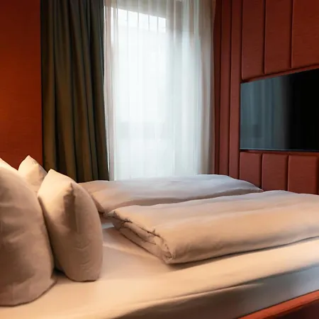 Cocoon Theresienwiese 4* Munich