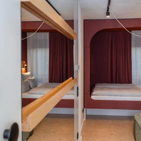 Cocoon Theresienwiese 4*