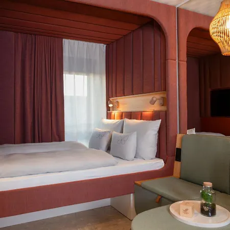 Cocoon Theresienwiese 4*